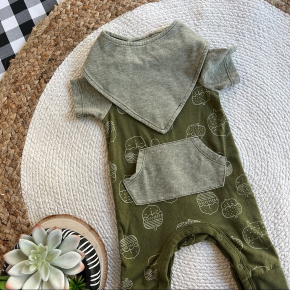 Cat & Jack Romper & handkerchief bib - Picture 2 of 5